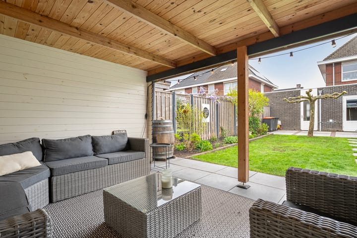 Foto 52 van Voltelenstraat 3