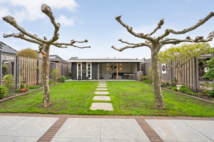 Foto 55 van Voltelenstraat 3