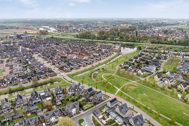 Foto 59 van Voltelenstraat 3