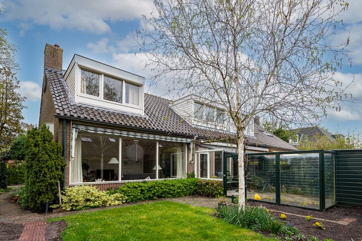 Foto 2 van Charlotte de Bourbonlaan 5