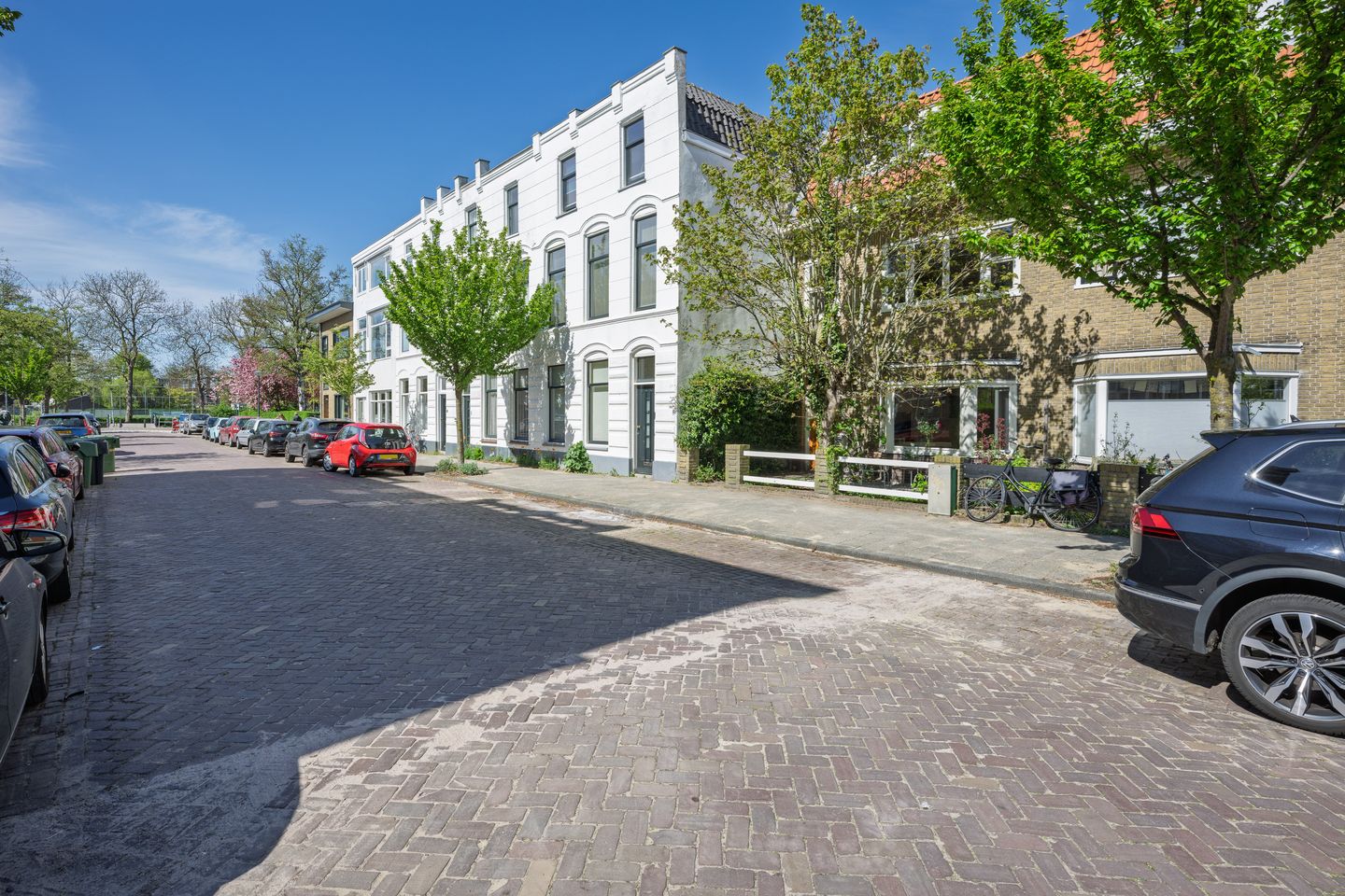 Foto 1 van Roodenburgerstraat 12