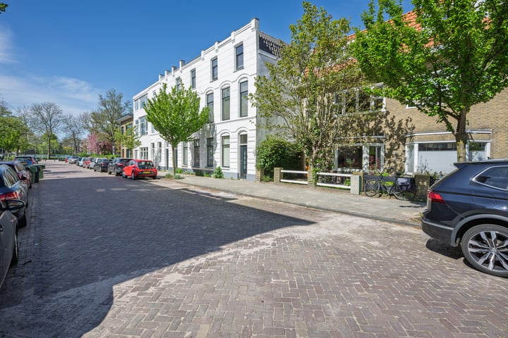 Roodenburgerstraat 12