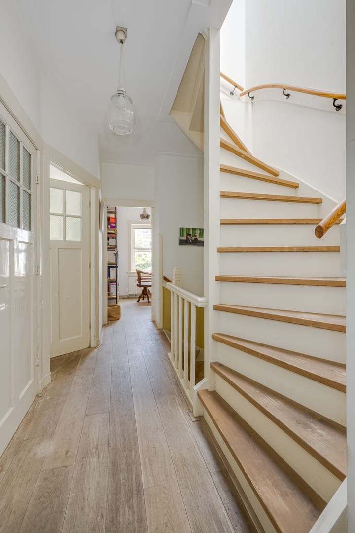 Photo 20 of Roodenburgerstraat 12