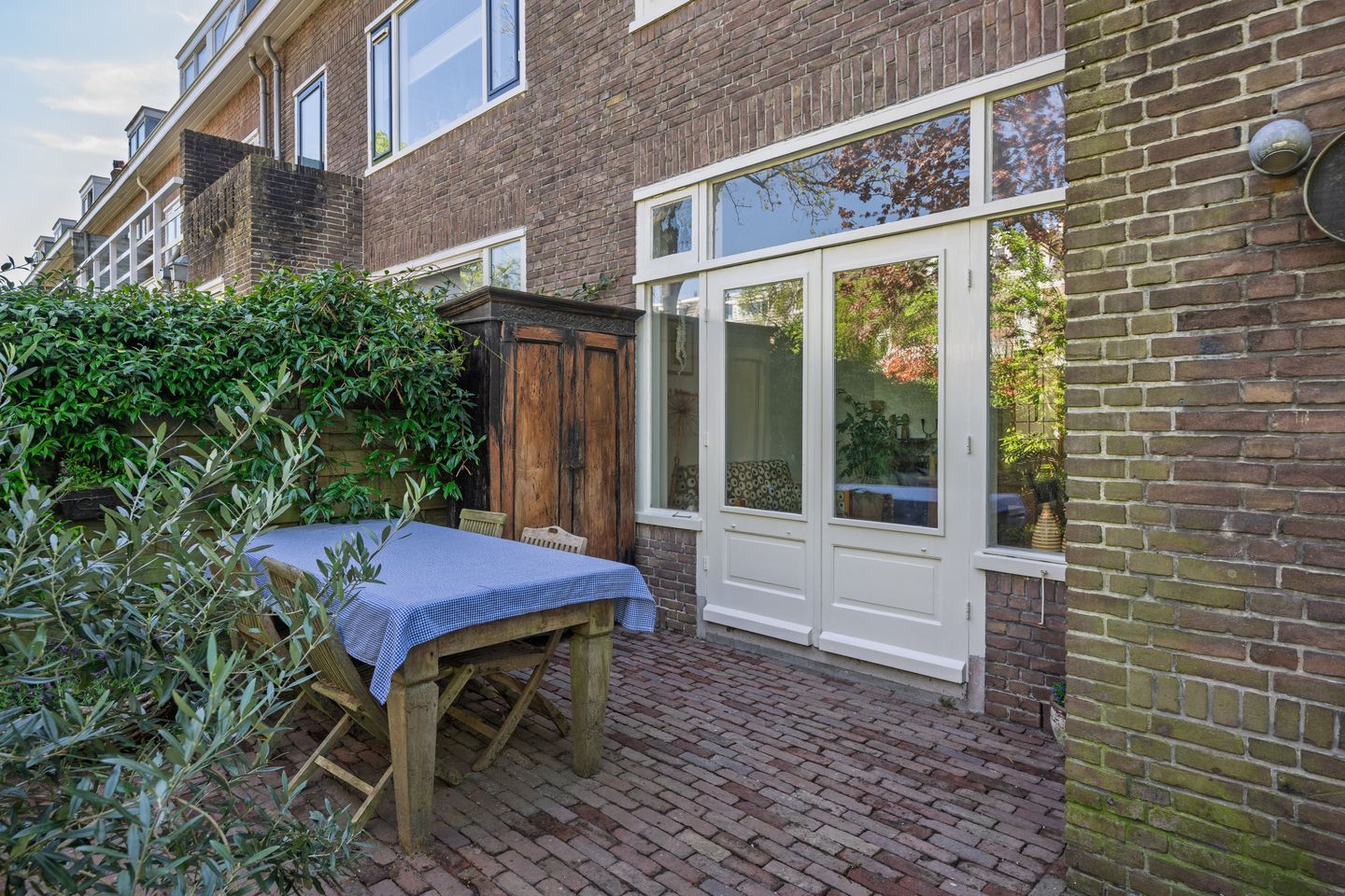 Photo 40 of Roodenburgerstraat 12