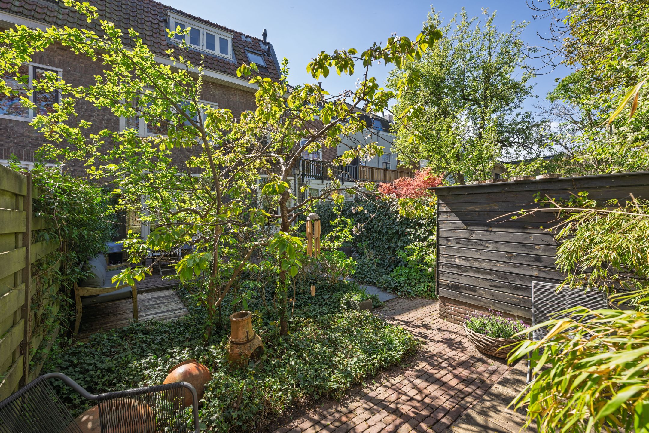 Photo 48 of Roodenburgerstraat 12