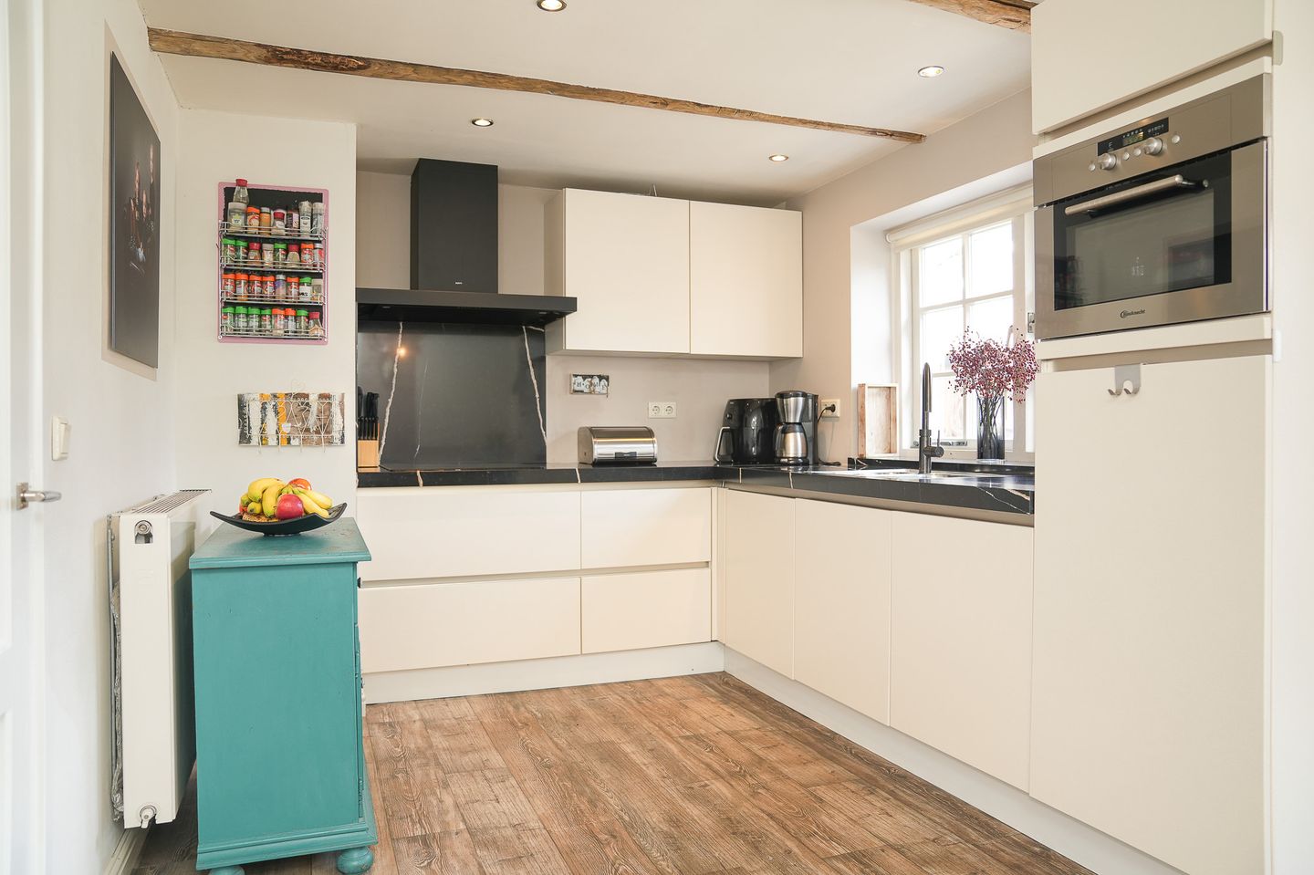 Foto 4 van Marktplein 4