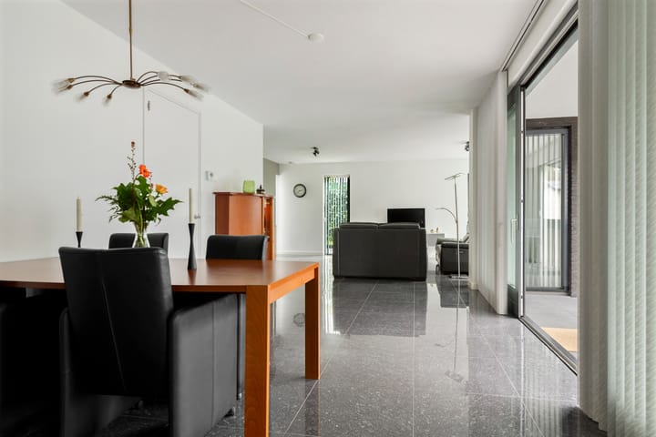 Foto 23 van De Rhijenhof 16-C