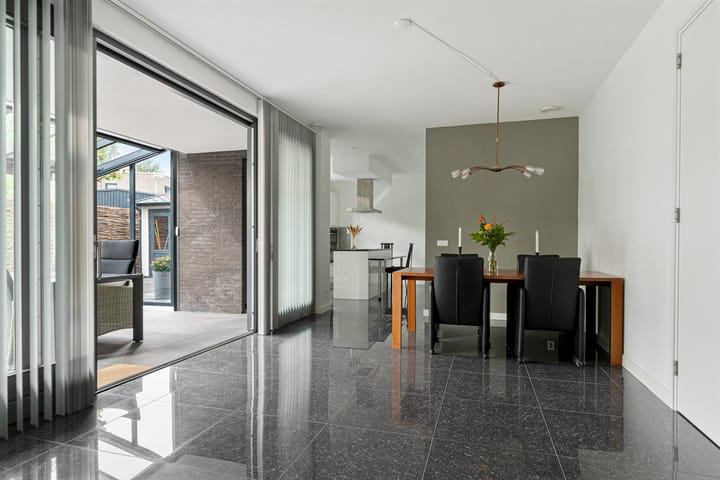 Foto 24 van De Rhijenhof 16-C