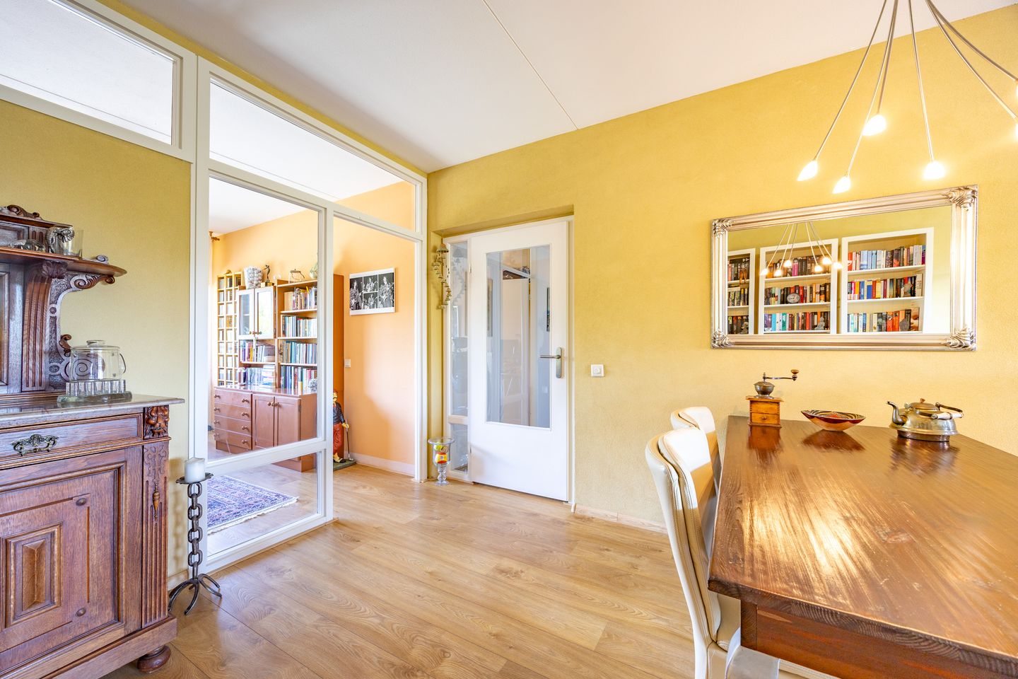 Foto 10 van Hammarskjöldlaan 323