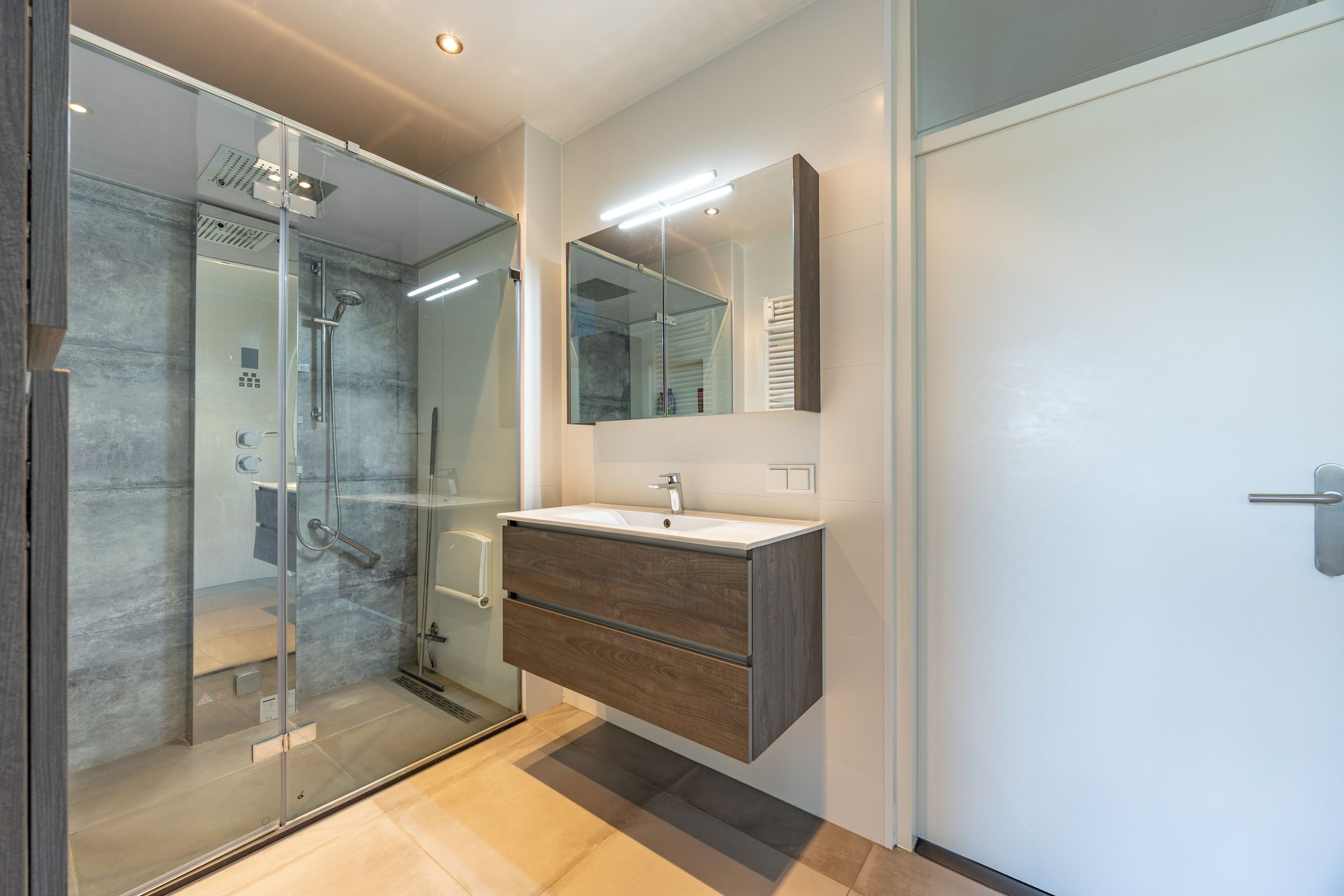 Foto 18 van Hammarskjöldlaan 323