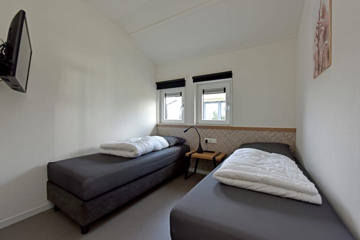 Foto 21 van Nieuwesluisweg 1-A714