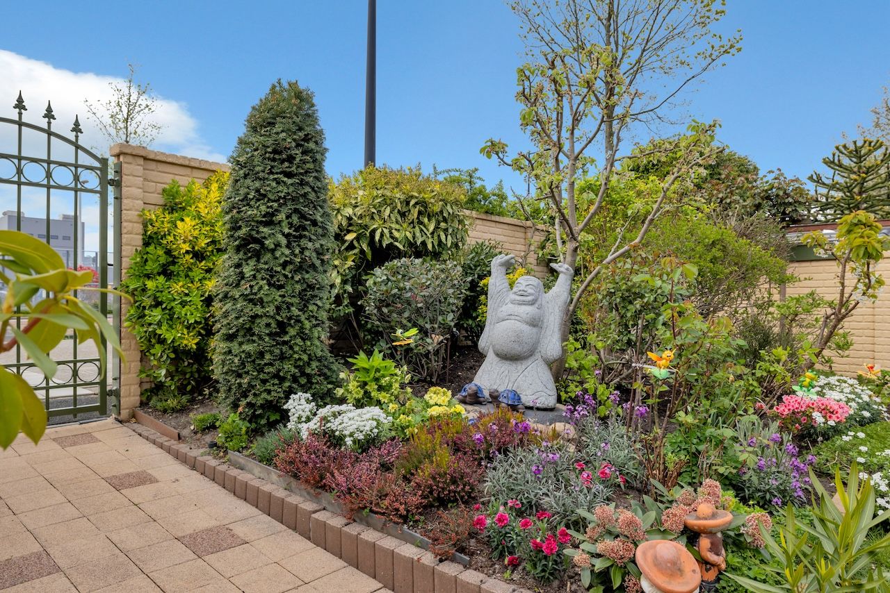 Foto 44 van Grasweg 18-A