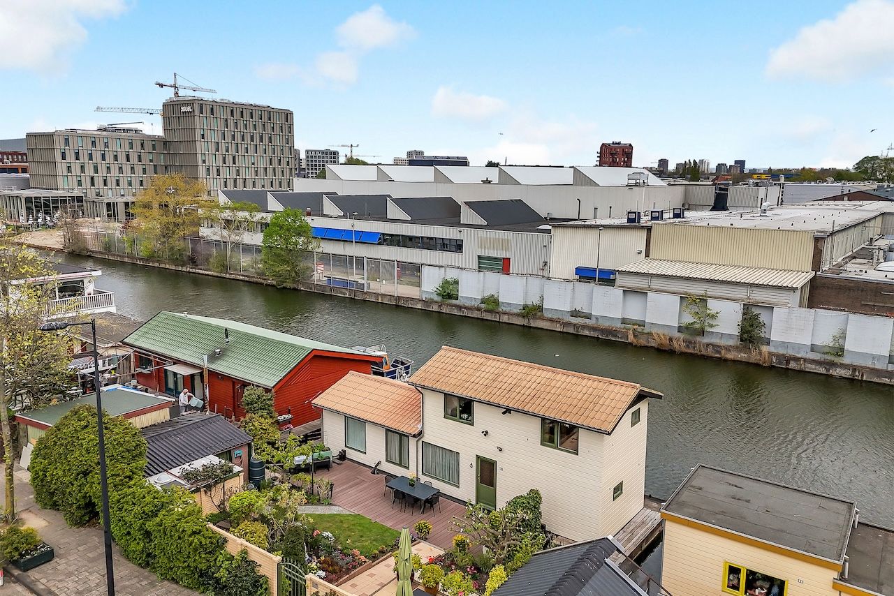 Foto 50 van Grasweg 18-A