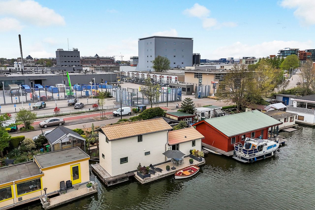 Foto 51 van Grasweg 18-A