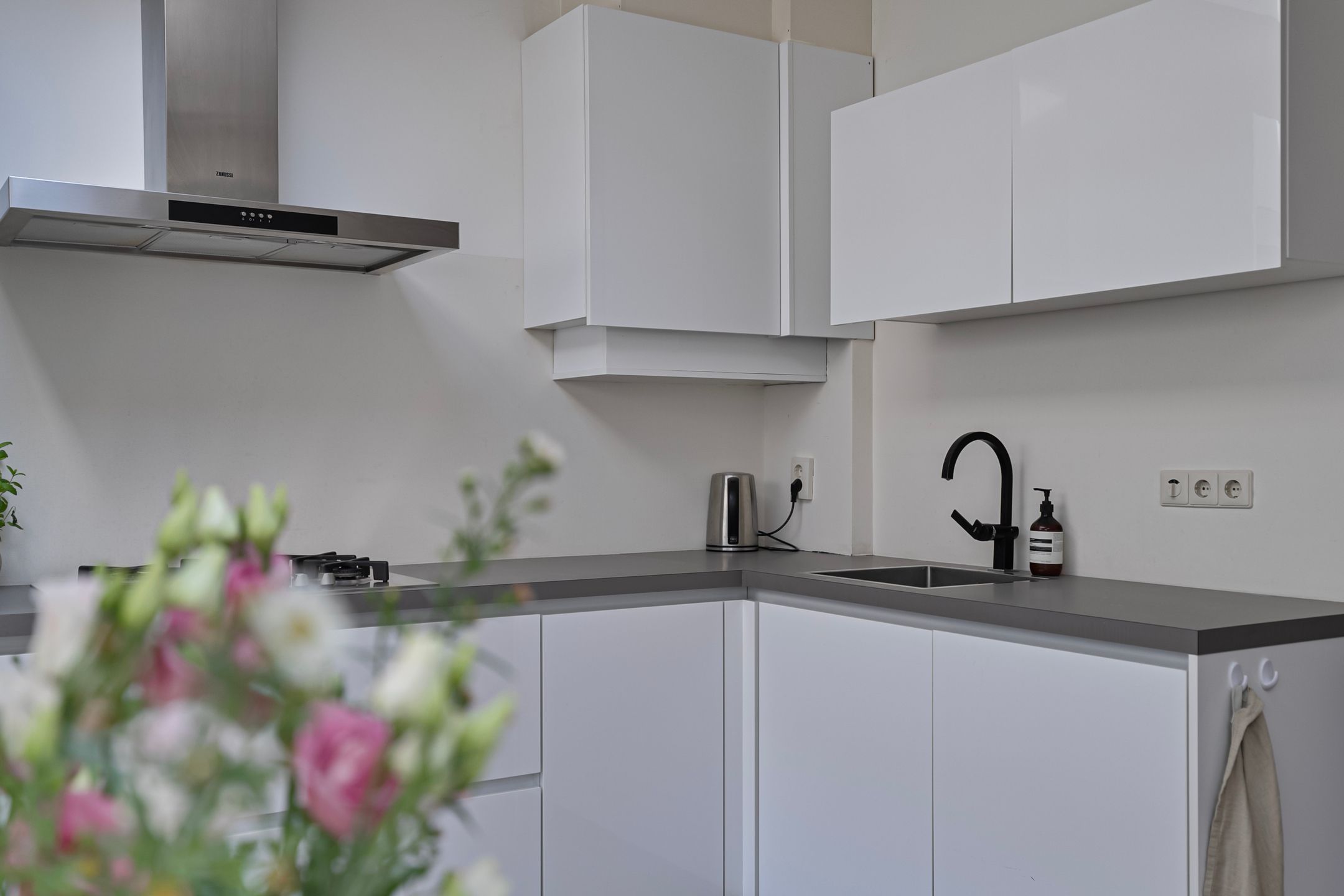 Foto 6 van Jan van Galenstraat 115-K