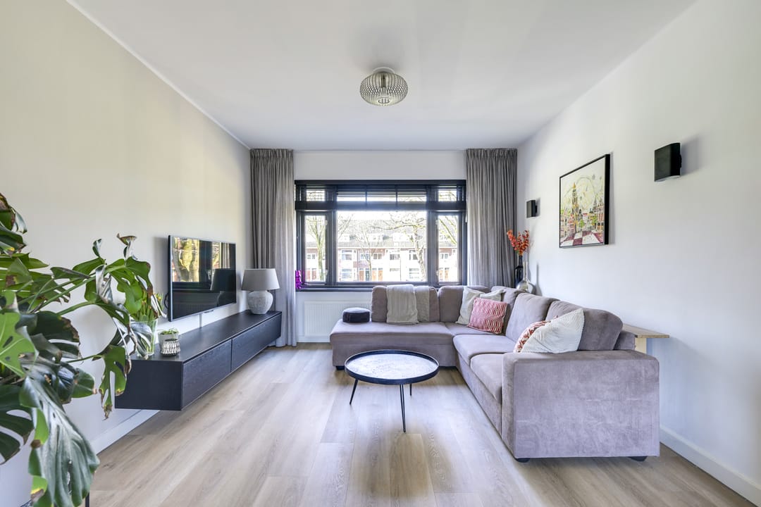 Foto 2 van Burgemeester van Tuyllkade 93-BS