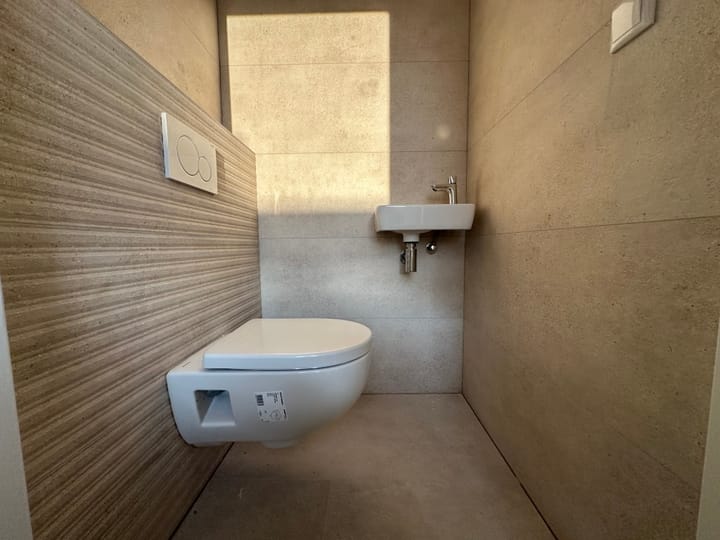 Photo 10 of Corridor 13-A