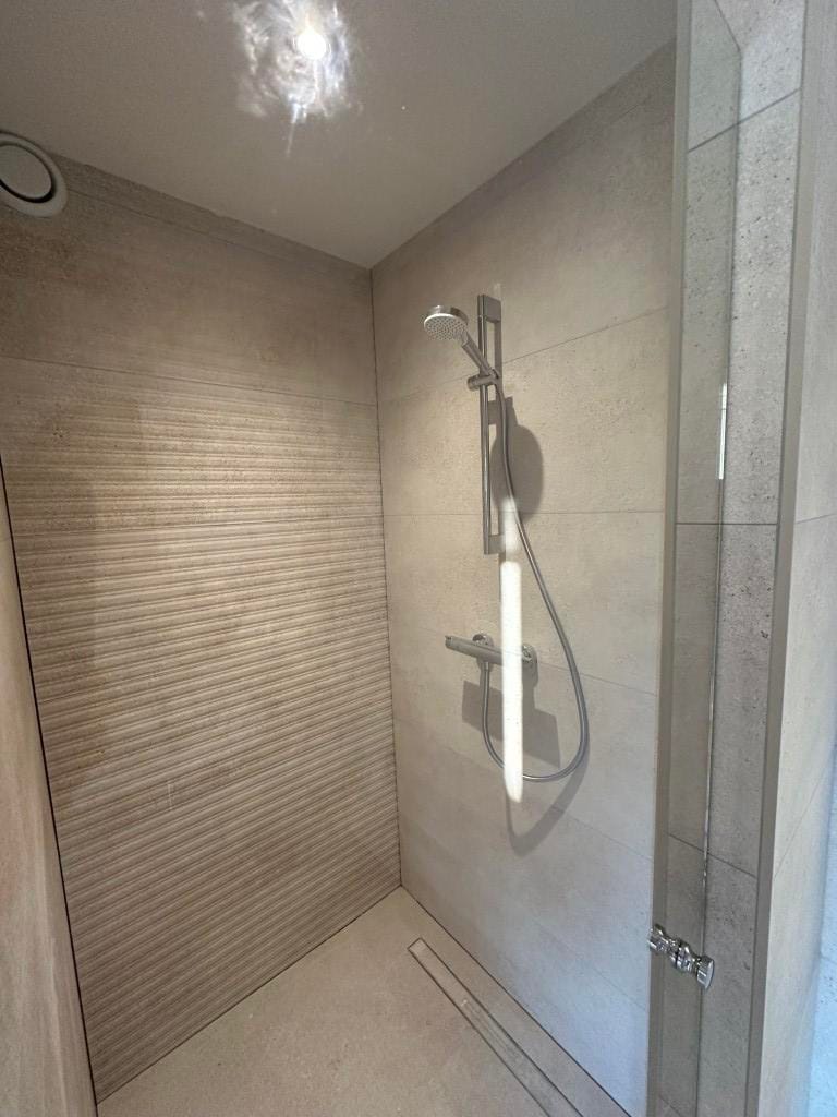 Foto 13 van Corridor 13-A