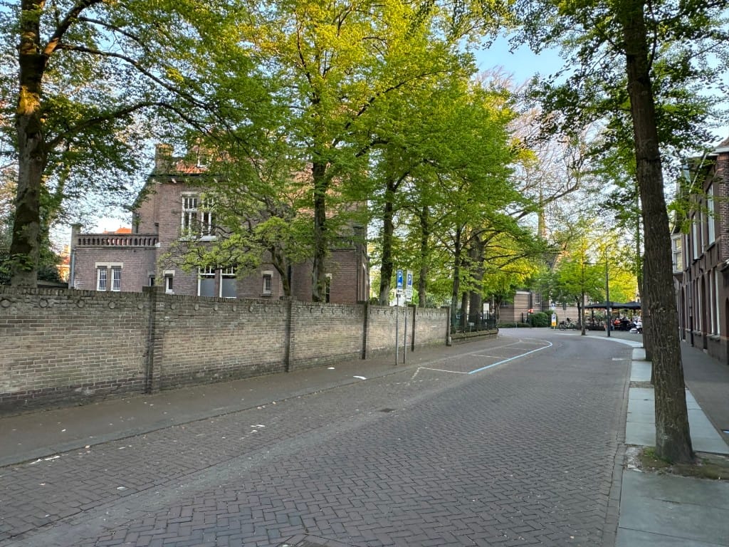 Foto 17 van Corridor 13-A