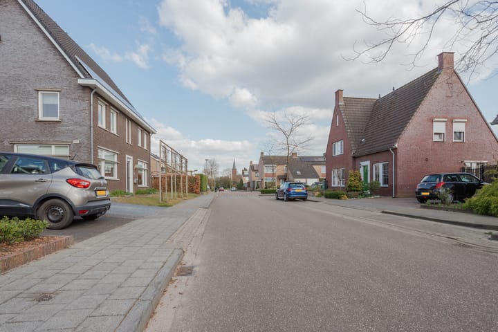 Foto 38 van Irenestraat 13