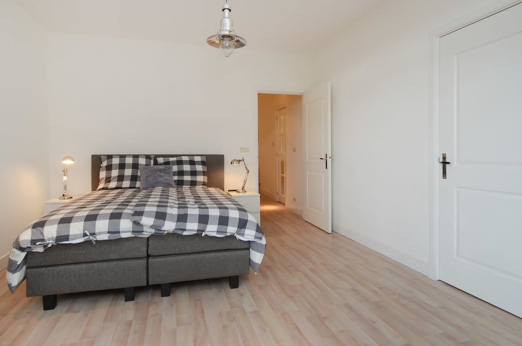 Photo 13 of Van Hoytemastraat 36-A