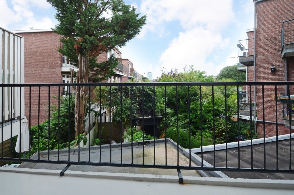 Photo 16 of Van Hoytemastraat 36-A