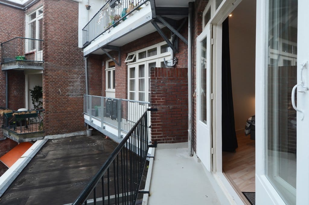 Photo 17 of Van Hoytemastraat 36-A