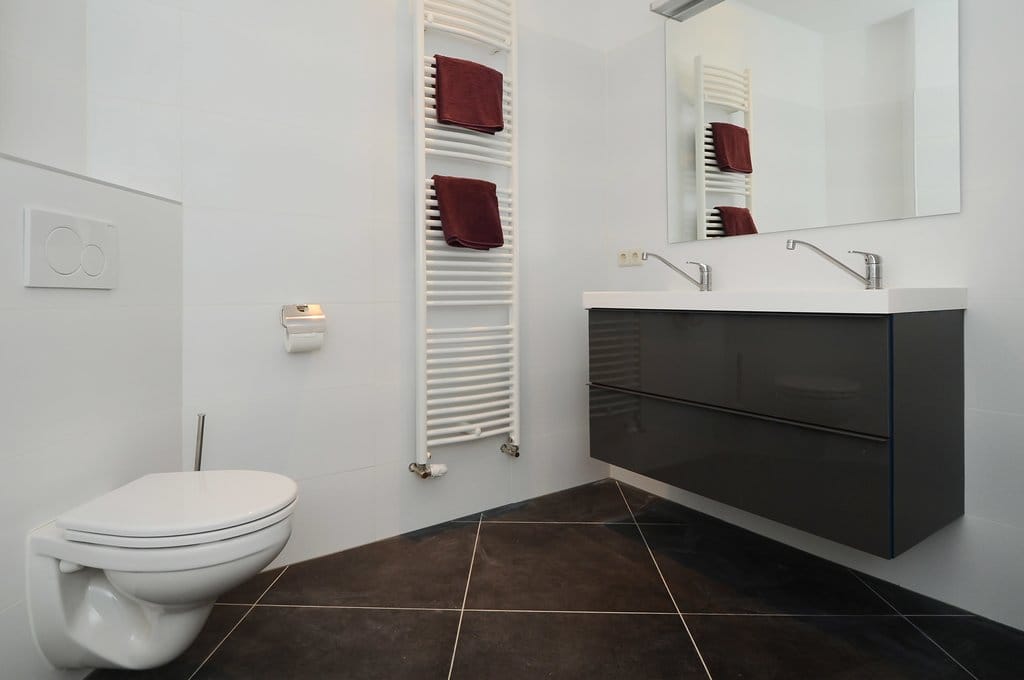 Photo 24 of Van Hoytemastraat 36-A