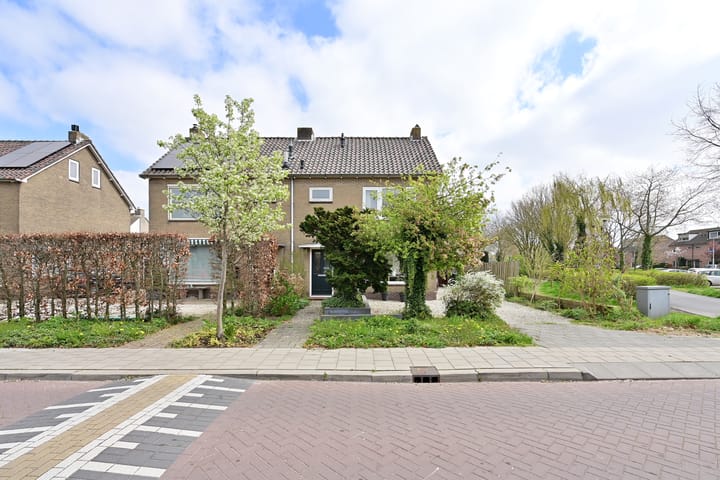 Photo 17 of Lijsterlaan 2