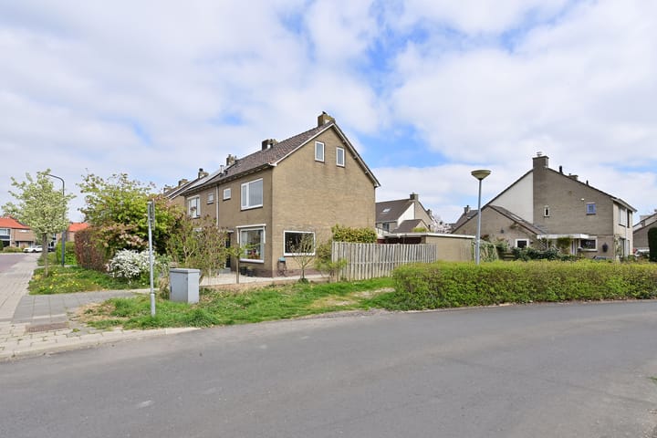 Photo 18 of Lijsterlaan 2