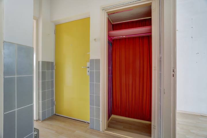 Foto 24 van Bloemerstraat 8-B