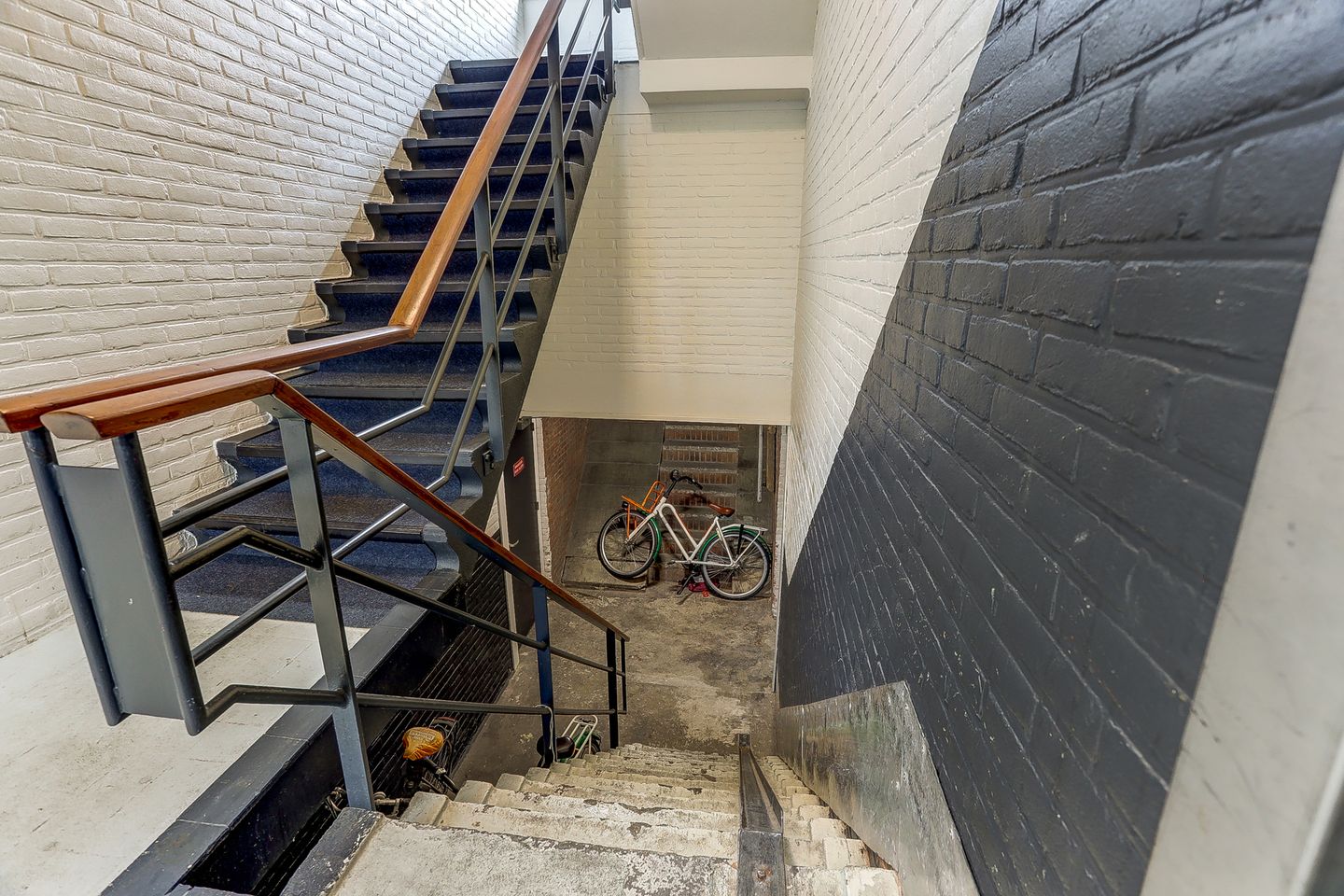 Foto 25 van Bloemerstraat 8-B