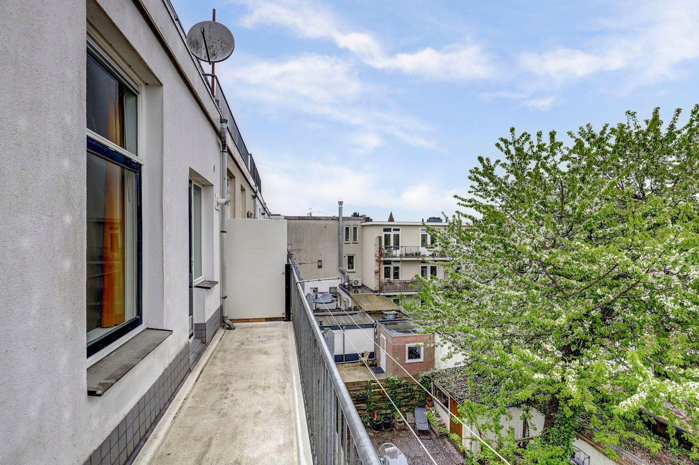 Foto 19 van Laan van Nieuw-Guinea 73-BSA