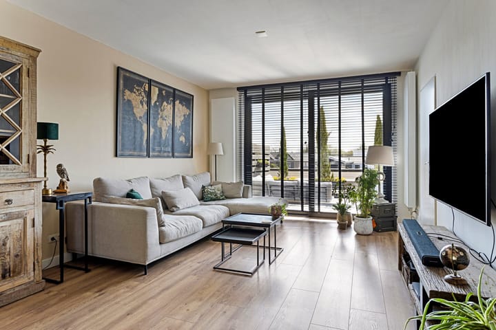 Foto 3 van Raadhuisplein 10