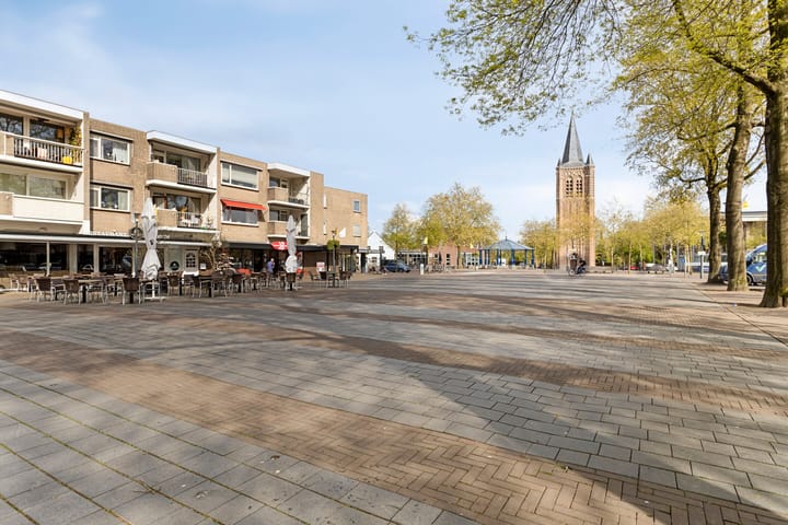 Foto 34 van Raadhuisplein 10