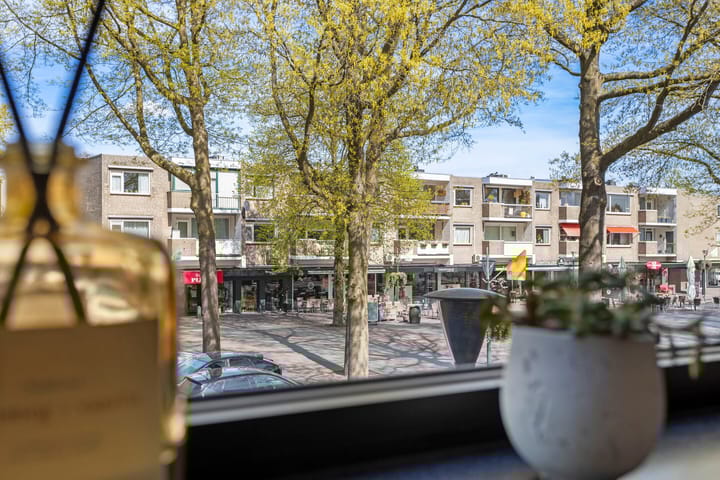 Foto 25 van Raadhuisplein 10