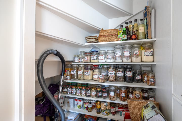 Photo 11 of Petronella Moenspad 32