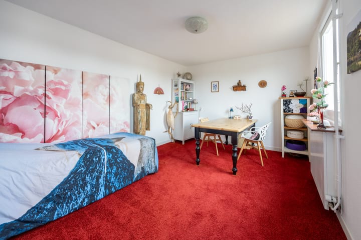 Photo 17 of Petronella Moenspad 32