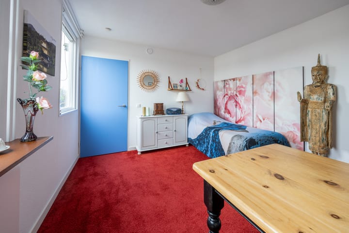 Photo 18 of Petronella Moenspad 32