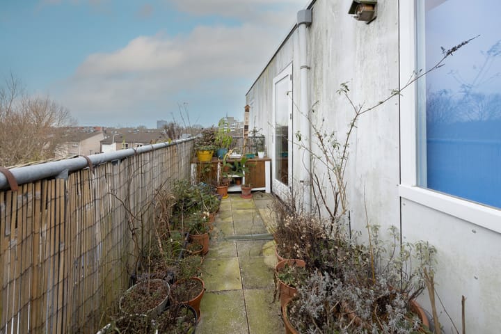 Photo 22 of Petronella Moenspad 32