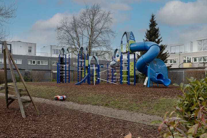 Photo 24 of Petronella Moenspad 32