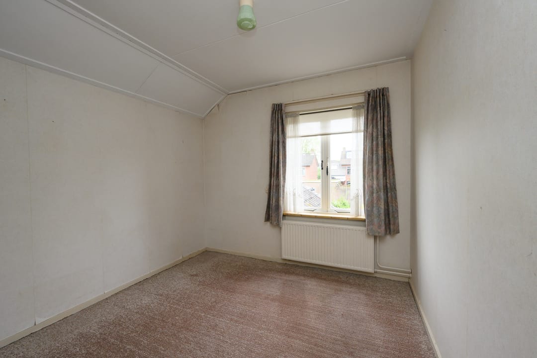 Photo 11 of Loenenseweg 77