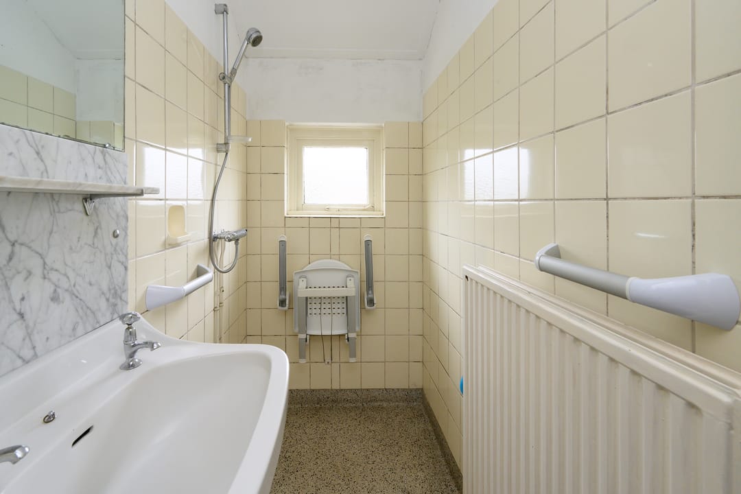 Photo 13 of Loenenseweg 77