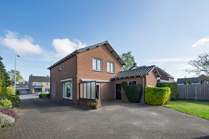 Foto 21 van Loenenseweg 77