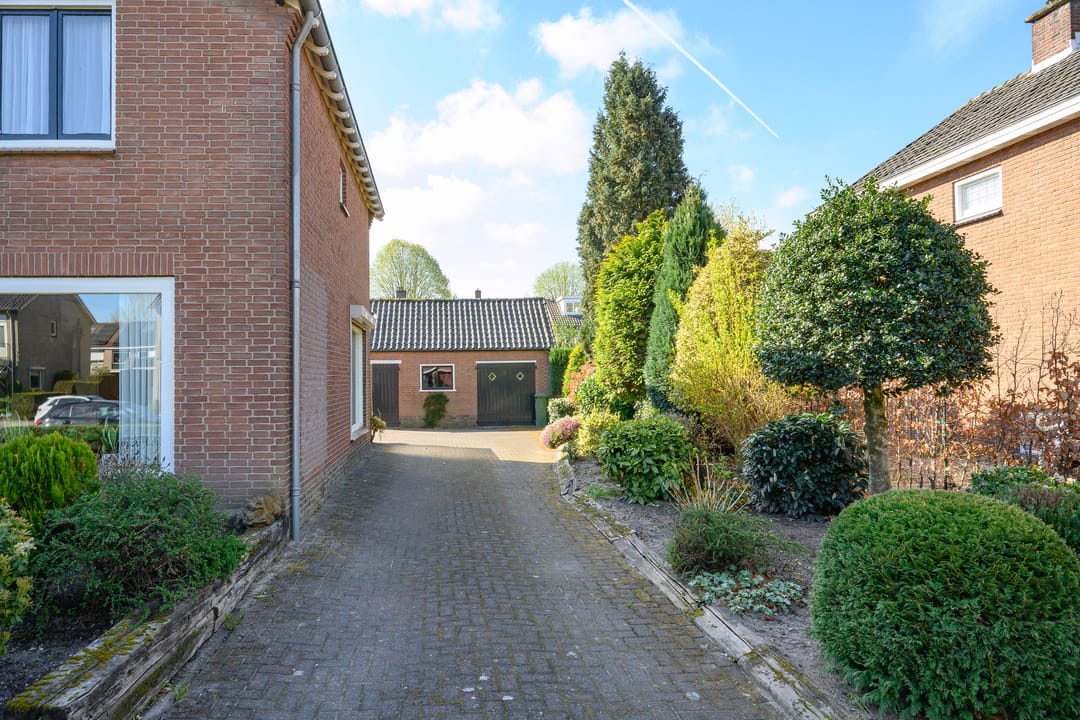 Photo 28 of Loenenseweg 77