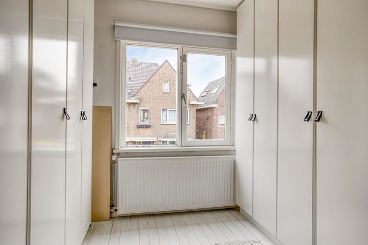 Foto 21 van Esserstraat 38