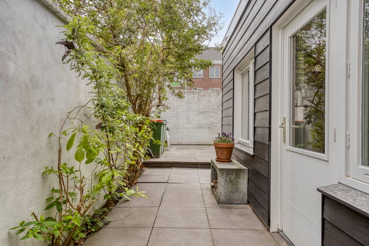 Foto 25 van Esserstraat 38