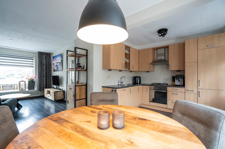 Photo 4 of Krooshofstraat 9