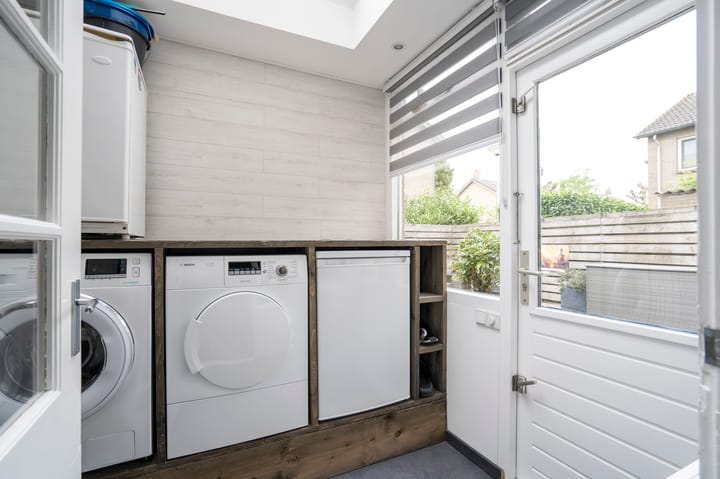 Photo 11 of Krooshofstraat 9