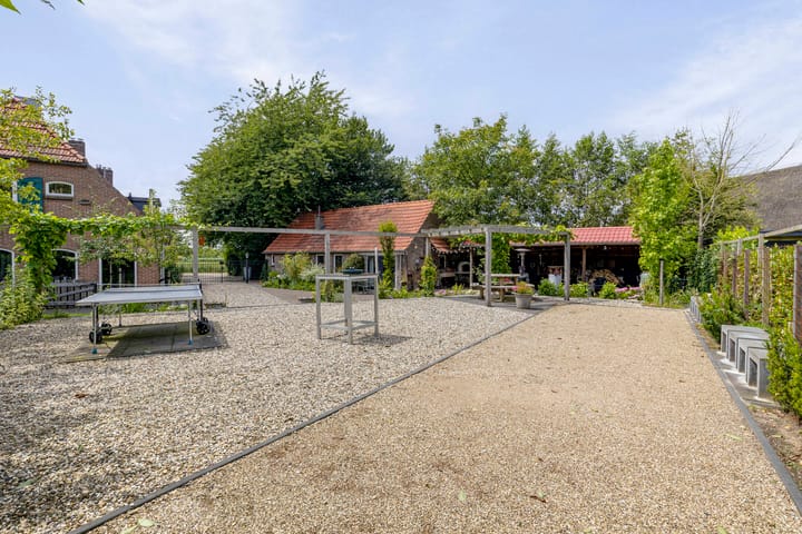 Foto 61 van Vogelenzangsestraat 7